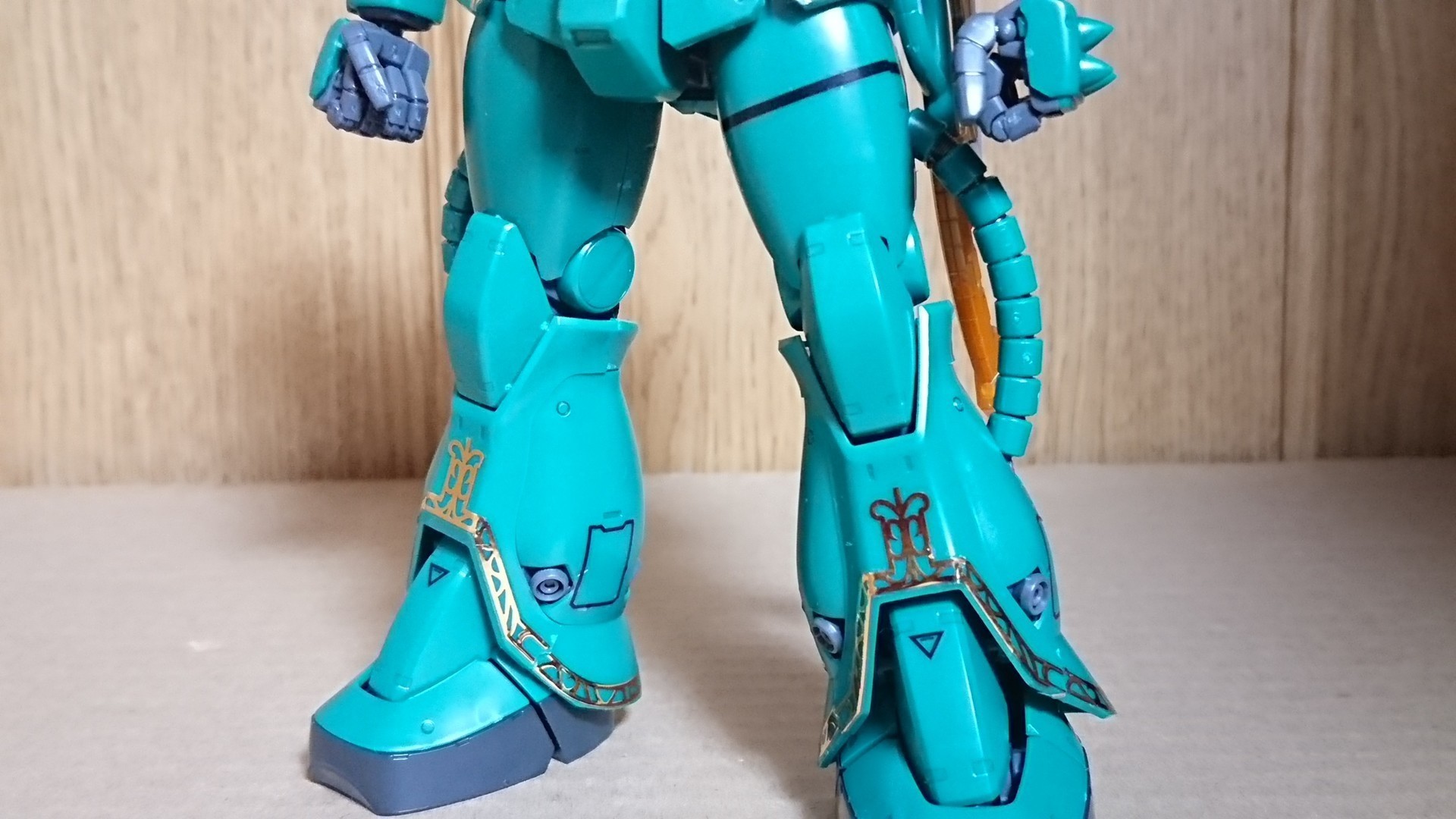 1/100 MG ドズル・ザビ専用ザクⅡ: ちょっと作りすぎただけなん