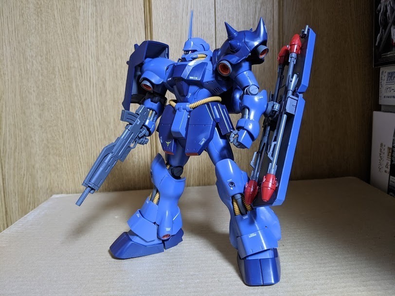 ポイント5倍 【未組立】ガンプラ MG レズン専用ギラドーガ