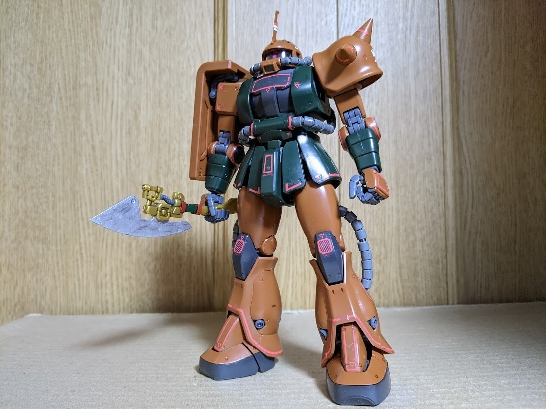 1/100 MG ガルマ・ザビ専用ザクⅡ: ちょっと作りすぎただけなん