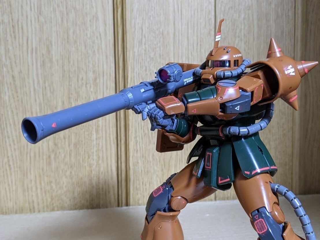 1/100 MG ガルマ・ザビ専用ザクⅡ: ちょっと作りすぎただけなん