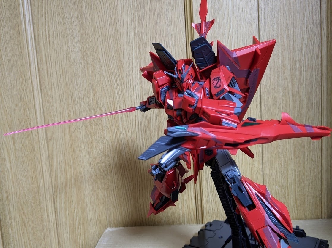 1/100 MG ゼータガンダム3号機P2型 レッド・ゼータ: ちょっと