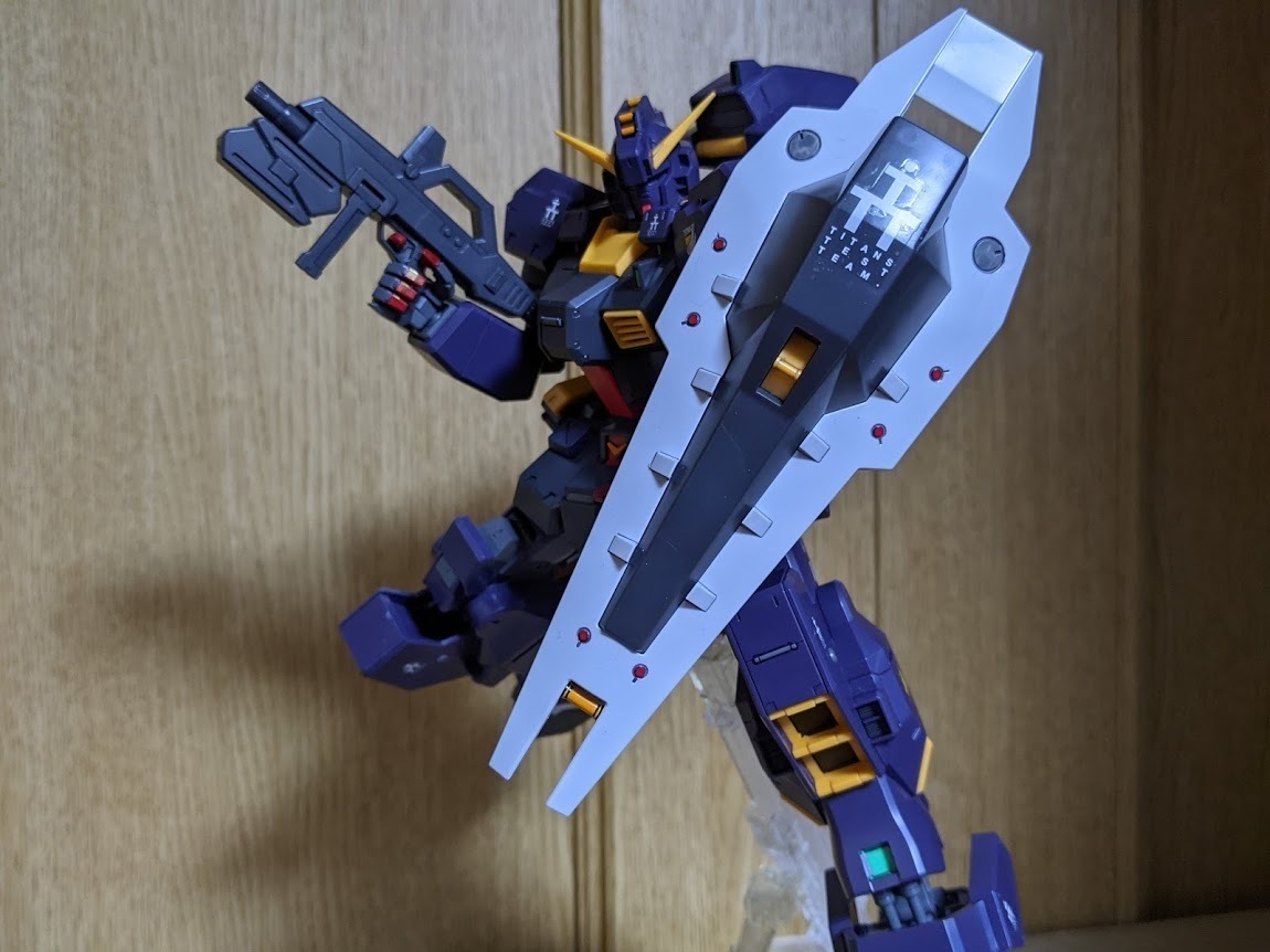 1/100 MG ガンダムTR-1 [ヘイズル改]（実戦配備カラー