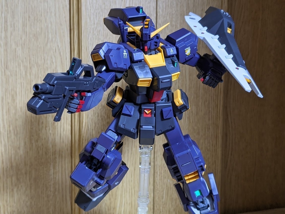 1/100 MG ガンダムTR-1 [ヘイズル改]（実戦配備カラー）: ちょっと作り 