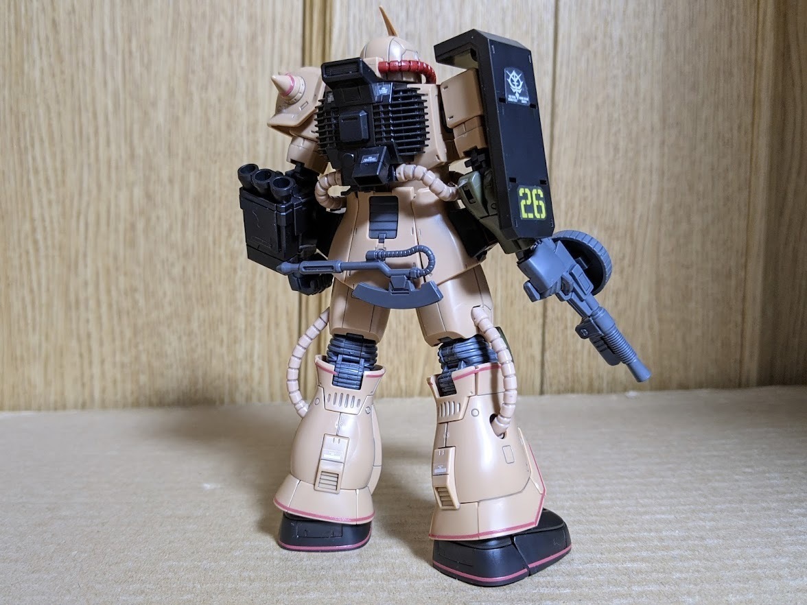 HG 1/144 ザク・デザートタイプ【4次：2020年11月発送