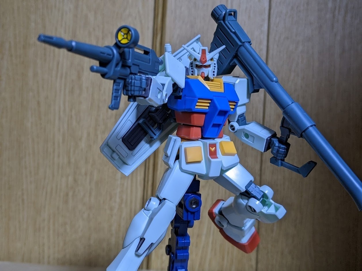 1/144 EG RX-78-2 ガンダム（フルウェポンセット）: ちょっと作りすぎ