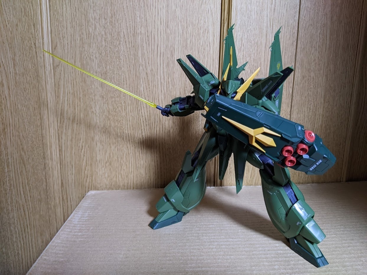 RE/100 バウ（量産型）: ちょっと作りすぎただけなんだからね