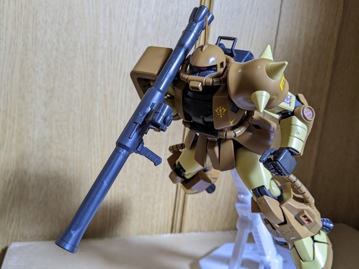1/100 MG マサヤ・ナカガワ専用ザクⅡ: ちょっと作りすぎただけ 1/100 MG マサヤ・ナカガワ専用ザクⅡ: ちょっと作りすぎただけ