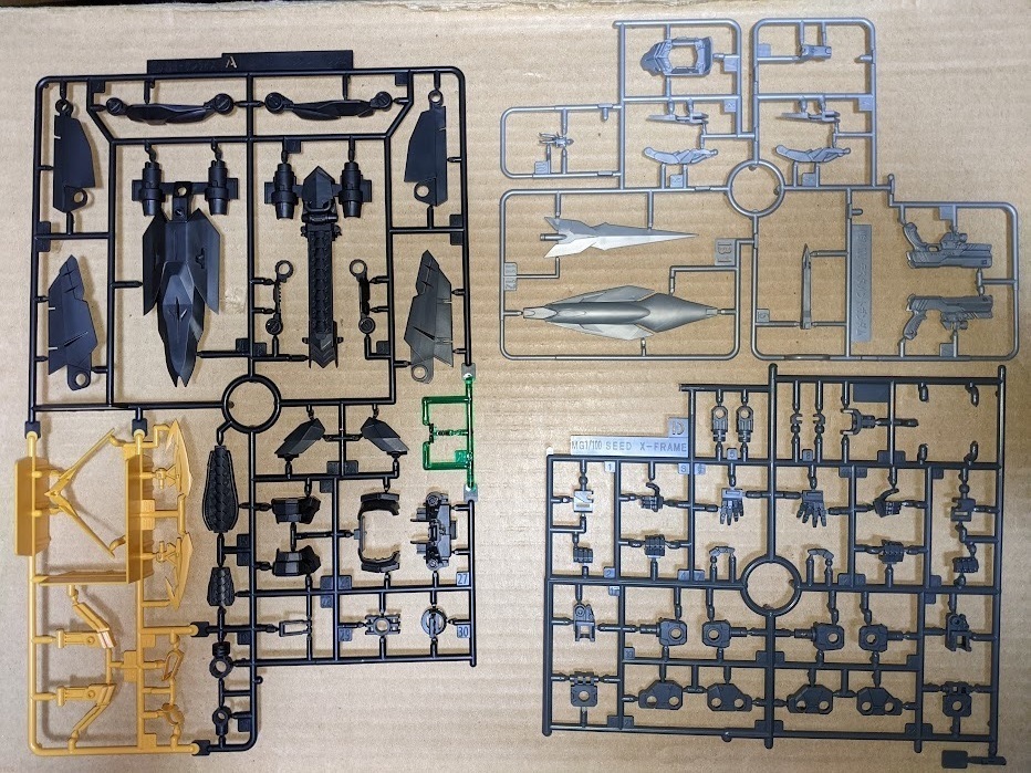 1/100 MG テスタメントガンダム: ちょっと作りすぎただけなん