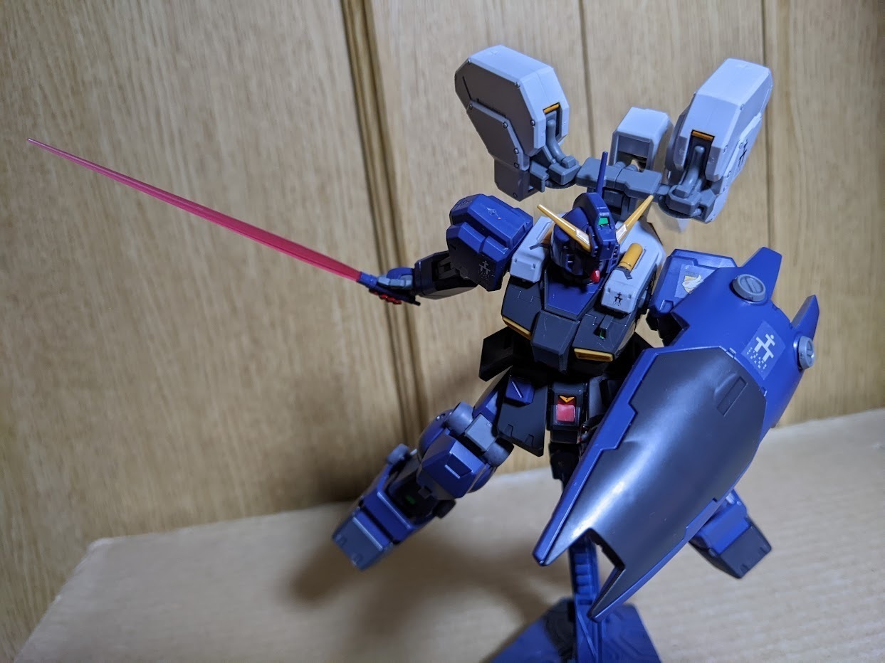 1/144 HGUC ガンダム TR-1 [ヘイズル2号機]: ちょっと作りすぎ