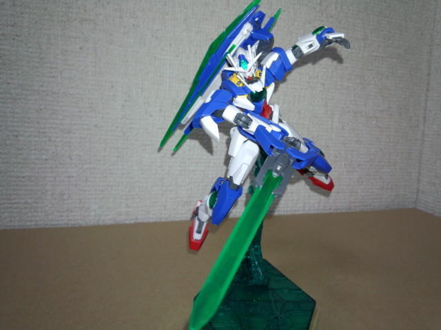 1/144 HG 00 ダブルオークアンタ＋クリアカラーバージョン