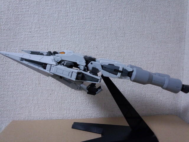 1/144 HG IBO ガンダムバルバトス＆長距離輸送ブースター クタン