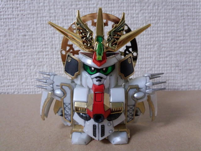 BB戦士 豪華初代頑駄無大将軍 メッキ風塗装完成品(ジャンク)SD