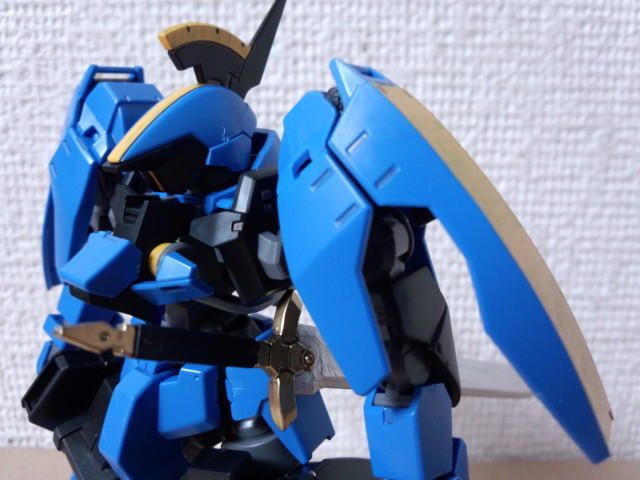 1/144 HG IBO グレイズリッター（マクギリス機）: ちょっと作り