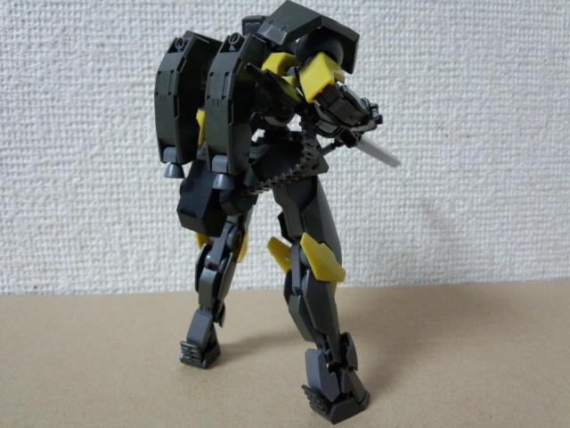 1/144 HG IBO モビルレギンレイズ（イオク機）: ちょっと作りすぎた