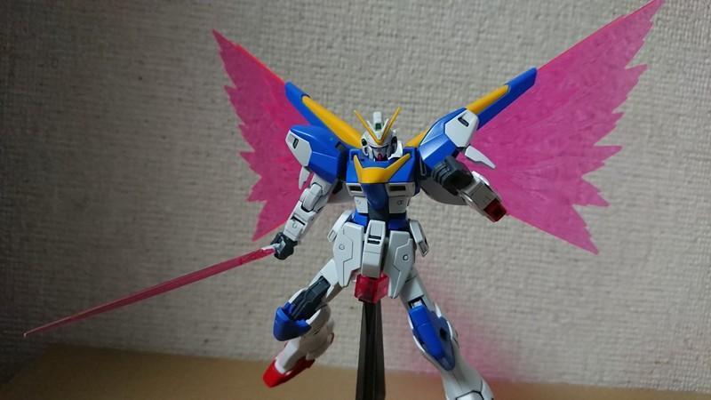 HGUC 1/144 V2ガンダム用拡張エフェクトユニット“光の翼
