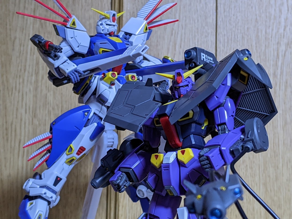 1/100 MG ガンダムF90用 ミッションパック Rタイプ＆Vタイプ: ちょっと