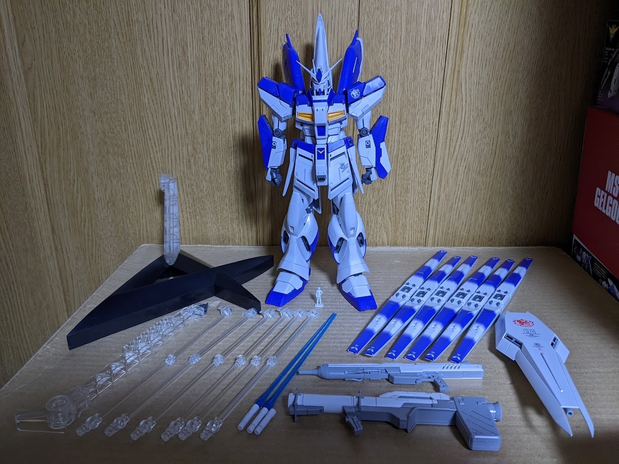 1/100 MG Hi-νガンダム [Ver.ka]: ちょっと作りすぎただけなん