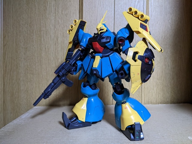RE/100 ヤクト・ドーガ（ギュネイ・ガス機）: ちょっと作りすぎ