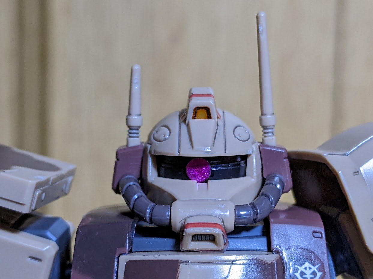 1/144 HG GTO ザク・デザートタイプ（ダブル・アンテナ仕様