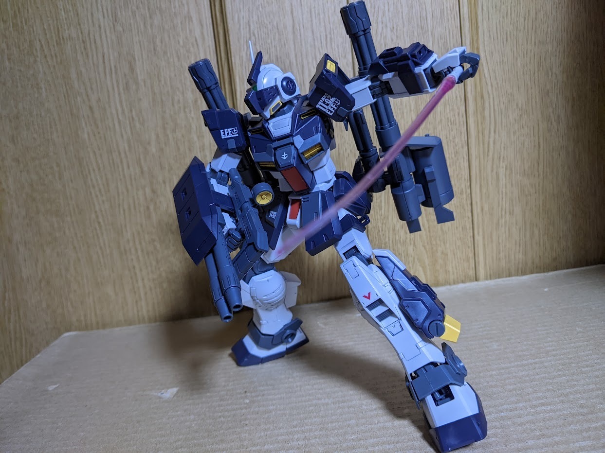 1/100 MG ジム・ドミナンス（フィリップ・ヒューズ機