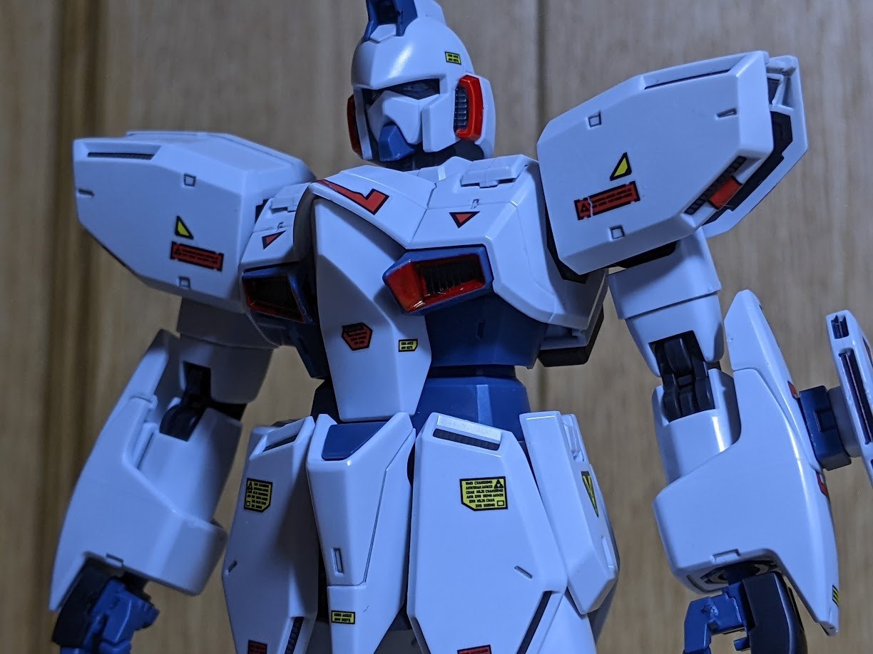 RE/100 ガンイージ・プロトタイプ（ロールアウトカラー）: ちょっと