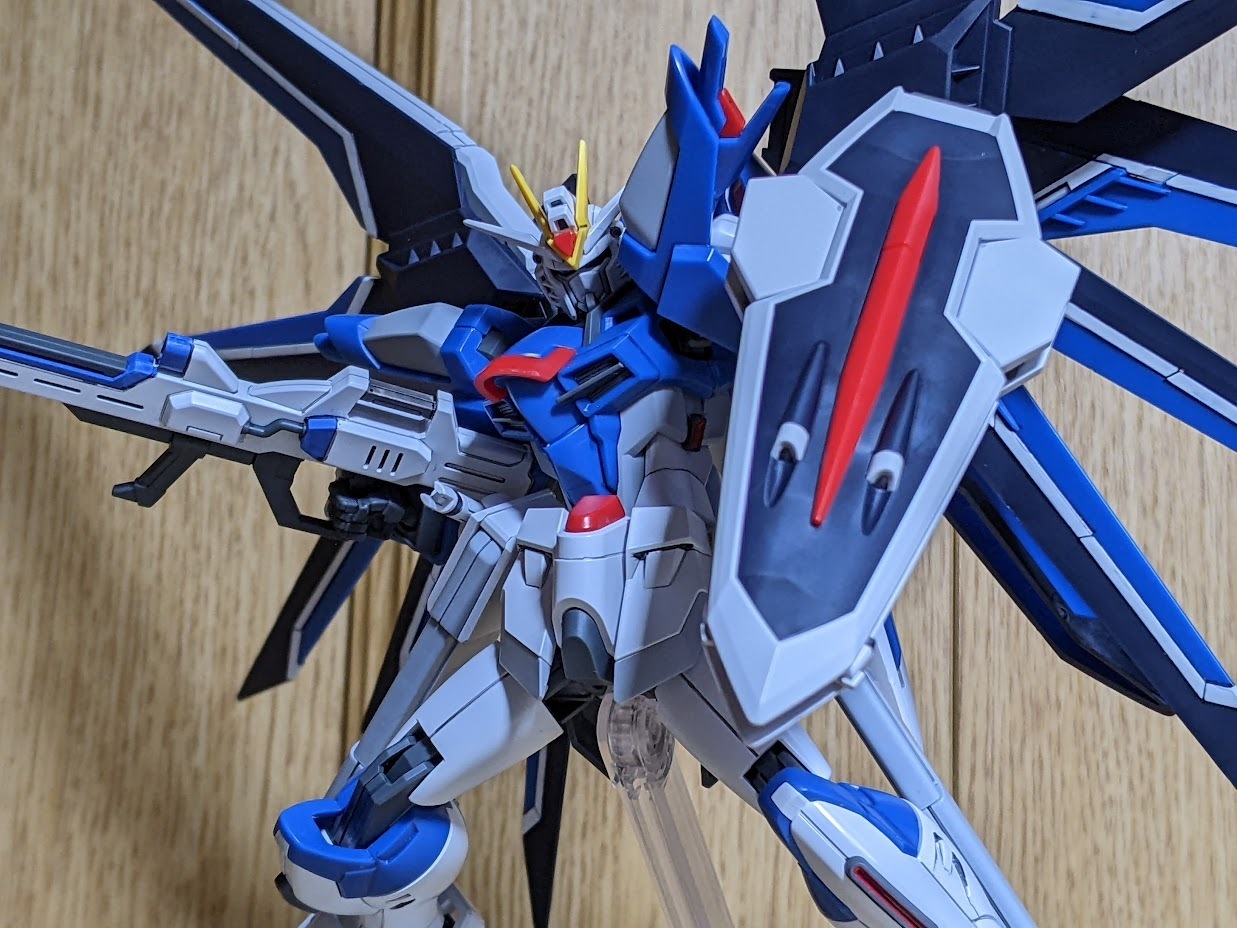 1/144 HGCE ライジングフリーダムガンダム: ちょっと作りすぎただけ