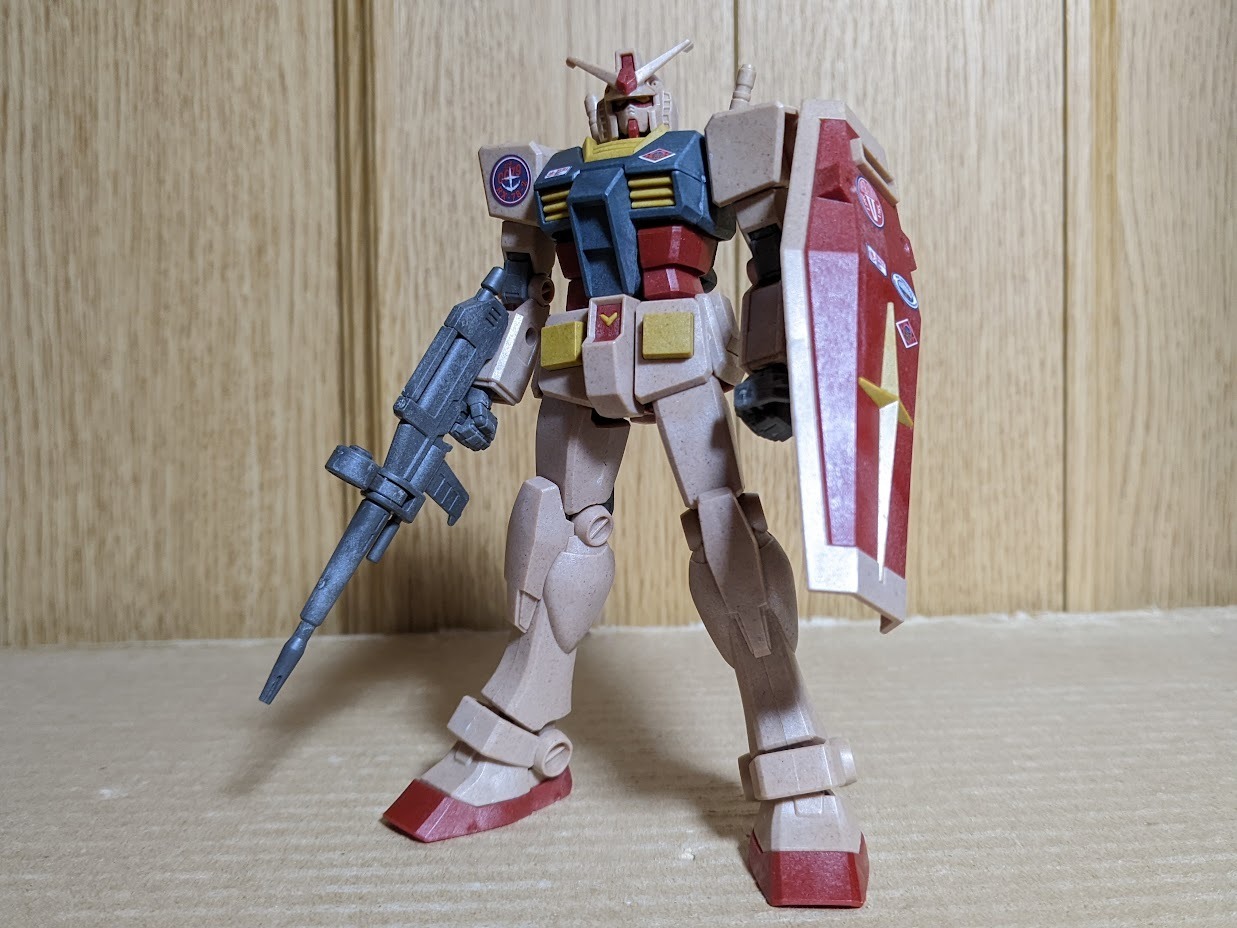 1/144 EG RX-78-2 ガンダム [ヴィンテージカラー]: ちょっと作りすぎた 